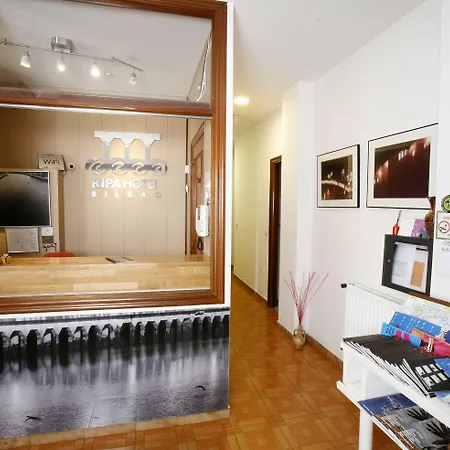 雷帕酒店 酒店 *